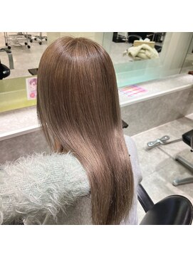 リー 尼崎(Lee) 〈 ミルクティーベージュ！ 〉