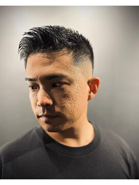 銀座 シノ 本店(shino) 【銀座理容室】ビジネスフェード 刈り上げ スーツ