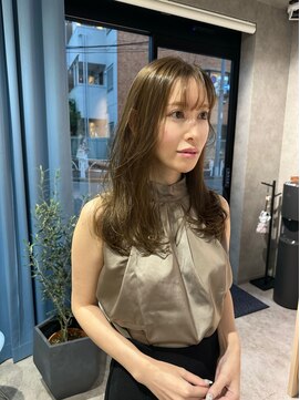 クス(KUsU) ゆるふわレイヤースタイル