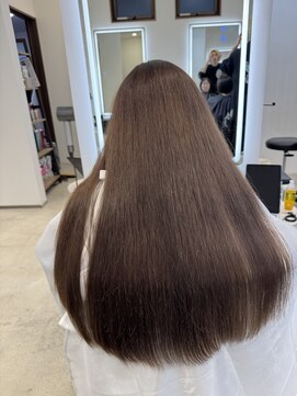 クオン 伊勢崎(QUON.) 地毛風ストレート