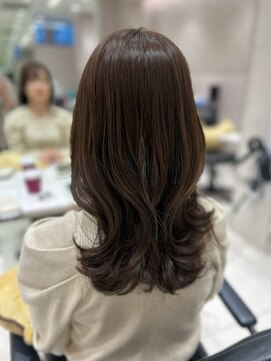 アフロート トウキョウ(AFLOAT TOKYO) 【高木美緒】20代30代40代/艶感カラー/透明感カラー