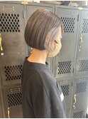 ホワイトシルバーイヤリングカラー×ハイトーンベージュ艶カラー