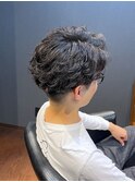 ビジネスツーブロック フェザーパーマ かき上げアップバング