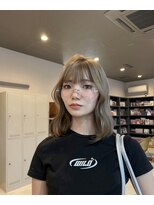 ヨム(YOMU)&nbsp;ホワイトベージュ