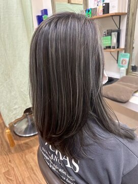 キャパ(CAPA) 透明感グレージュ×韓国風レイヤーカット(茅ヶ崎/20代/韓国ヘア)