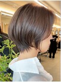 横浜西口白髪ぼかしハンサムショートヘアッシュブラウンカラー