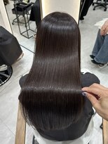 ジーナ 吉塚(Zina)&nbsp;美髪ストレート ボルドーブラウン【福田】吉塚美容室 髪質改善