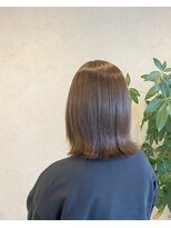 ソリル(solire) 切りっぱなし外はねボブ