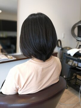 ハロ(HALO) ミディアムボブ