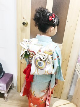ロカット サロン(Roquat Salon) キッズ七五三着物ヘアアレンジ【ヘアアレンジ　立川/立川南口】