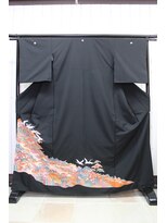 ルナクレセント (Luna crescent)&nbsp;留袖LT-10　￥11000～(着付料込み)