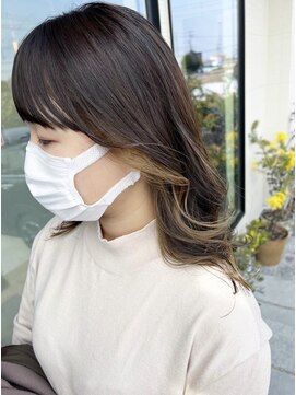 アーブル ヘアーアンドメイク(ARBRE) ベージュインナーカラーブリーチダブルカラーレイヤーカット