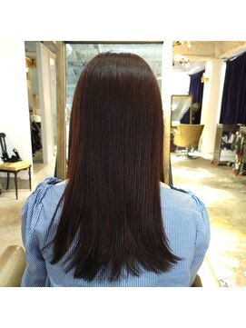 レガーレ(Legare) 斜めバングの艶ロング