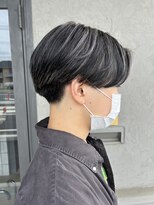 ヘアーデザイン ディードット ウル(D. ulu)&nbsp;コントラストセンターパート