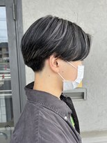 ヘアーデザイン ディードット ウル(D. ulu) コントラストセンターパート