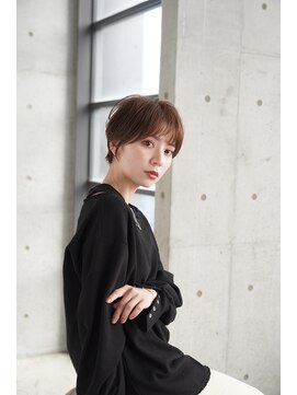 トッカ ヘアアンドトリートメント 難波店 小顔似合わせカット愛されクールショート20代/30代40代50代/難波