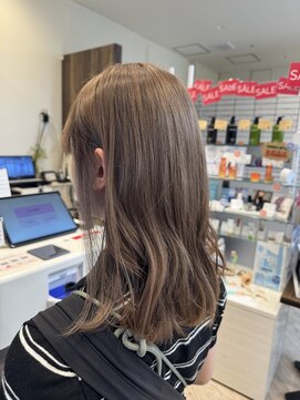 カイノ 堺東店(KAINO) ミルクティーベージュ