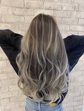 アース 越谷店(HAIR&MAKE EARTH) 越谷でハイライト