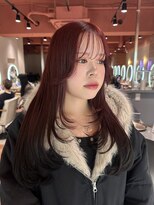 ヘアーアンドメイク ビス(HAIR&MAKE bis)&nbsp;レッド×ブラックのエンドカラーとレイヤーカット☆