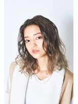 ヘアサロン アティリー(Hair Salon Attirer)&nbsp;西梅田/ボブ/グレーベージュ/白髪ぼかし【Attirer飯田裕之】