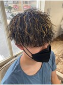 ツイストスパイラルハイライトメンズマッシュ