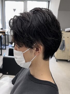 フイ 代々木(Hui) メンズパーマ波巻き