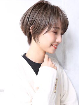 クラッチ 名古屋(CLUTCH) 大人可愛い小顔ツヤ髪ツヤ感前下がりショートボブA2