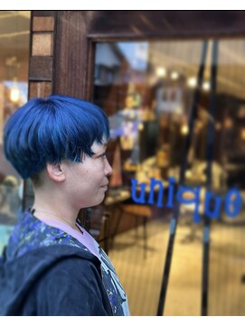 ユニーク(unique) BLUE X BLUE