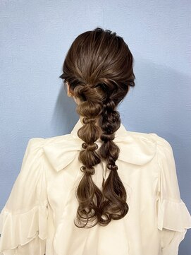 ヒュミ(hymy) 結婚式参列に♪/お呼ばれヘア/おとなっぽヘア/編み込み/ロング