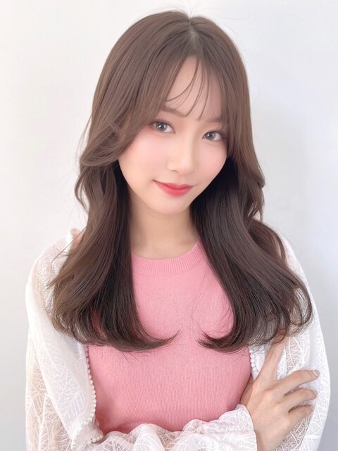 韓国ヘア　シースルーバング　ヨシンモリ　ブラウンカラー　艶髪