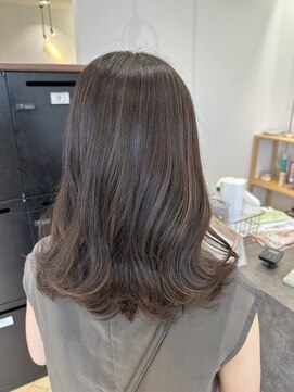 ユニ バイ マグ 長野店(Uni.by Mag) 20代30代40代大人可愛いハイライトブリーチグレージュ