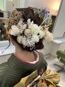 シュウ 西尾店(Shu) シニヨン