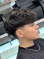 フィフスパーク(fifth PARK)&nbsp;渋谷スペインカールラルフカール刈り上げ高めツーブロックメンズ