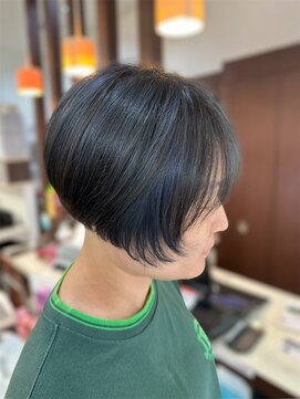 ヘアーショップ エヌアンドエー 幸手店(hairshop N&A) ネイビーインナーが映える大人ハンサムショート