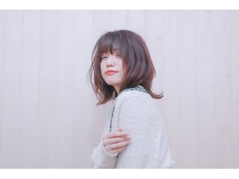 サロン ウナ(Salon una)の写真/少人数で過ごせるサロンで、最後まで1人が担当しお悩み相談も。落ち着いてる空間♪