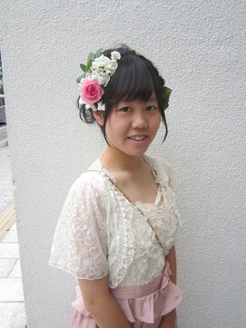 美容室イーナ(e na) ☆お生花♪華やかアップ☆