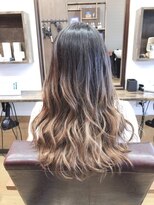 ヘア プロデュース アイモ(Hair Produce Aimo)&nbsp;ベースを活かして透明感をプラス♪グラデーションアッシュ☆