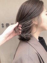 スムーク(smuk)&nbsp;【smuk/スムーク】春ミルクティー/インナーカラー/グレー/外はね