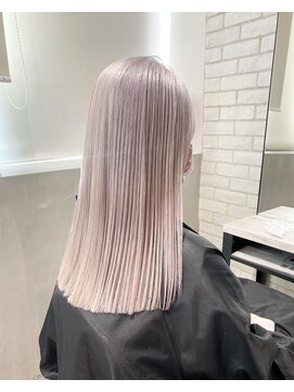 ヴァーディ オモテサンドウ(Vardy omotesando) シルキーホワイトカラー