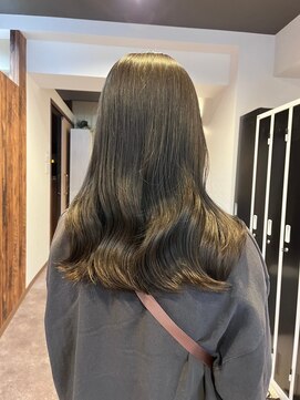 プリュム(Plume.) オリーブベージュ