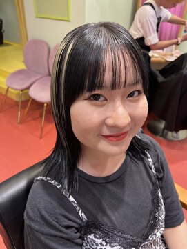 エマ(emma) ハイコントラストのアンブレラカラー！