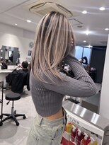 キング 枚方店(K!ng)&nbsp;縮毛矯正髪質改善ハイライトレイヤーカット枚方美容室エクステ