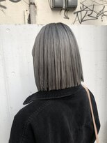 エヴリンアンドペイジ(Evelyn&paige)&nbsp;シルバーグレーボブ