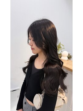 アオ 甲府本店(AO) 韓国人風うる艶髪が叶うブラック×トリートメント