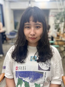 ブルートマト(BLUE TOMATO) ショートバングミディアムパーマ