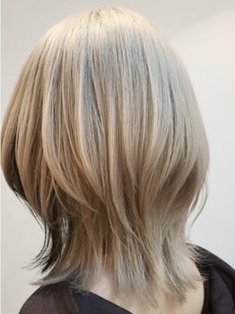 人気のイルミナカラー取り扱い◎ダブルカラーやハイライトでいつものショートスタイルに個性を♪メンズも！