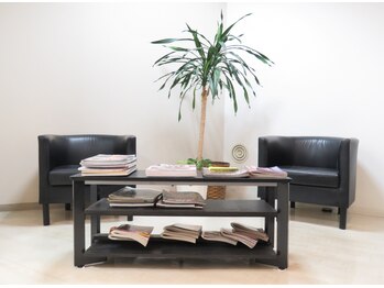 ヘアーサロンアール(HAIR SALON R)の写真/【秋葉原駅徒歩5分】お仕事帰りOK!気さくな店長によるマンツーマン施術で"男の理想"が実現できる!