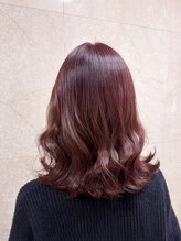 ダリア(Dahlia)&nbsp;大人くびれミディアムヘア