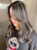 オーストヘアー リュウール(Aust hair Lueur)&nbsp;外国人風コントラストハイライト