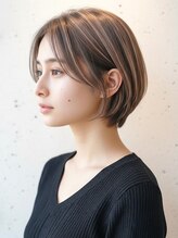 クラリス(Claris)&nbsp;大人可愛い◎透明感ぼかしハイライト×ひし形ショートボブ